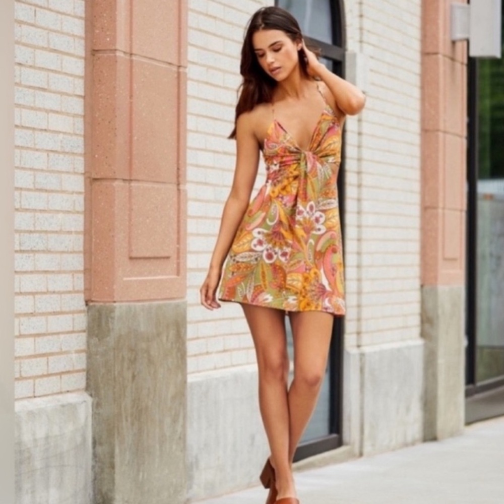 Gianni Bini Ruby Paisley V-Neck Strappy Back Mini Dress size 6